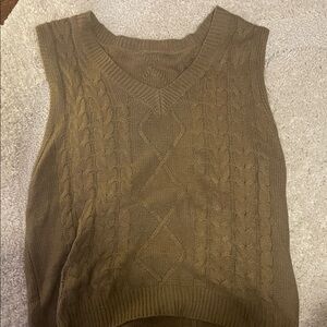 Cable Knit Sweater Vest in Camel